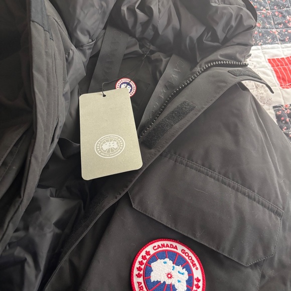 Men’s Canada Goose EXPEDITION Jacket - Picture 6 of 8